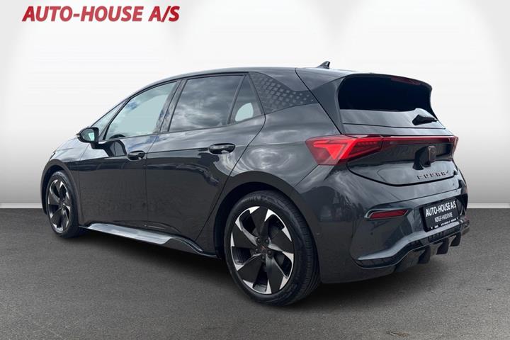 Grå Cupra Born fra 2023