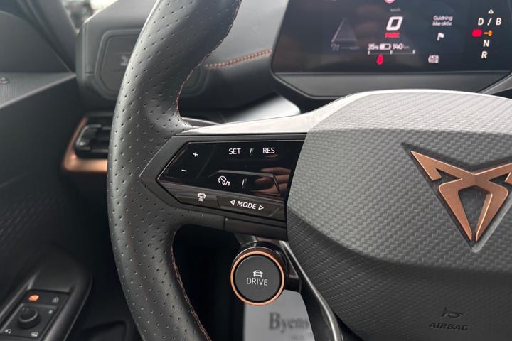 Grå Cupra Born fra 2023