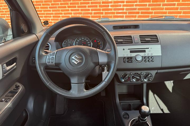 undefined Suzuki Swift fra 2011