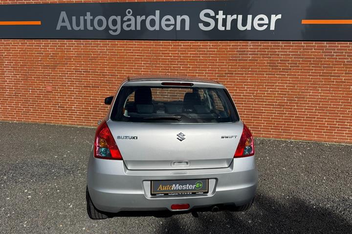 undefined Suzuki Swift fra 2011