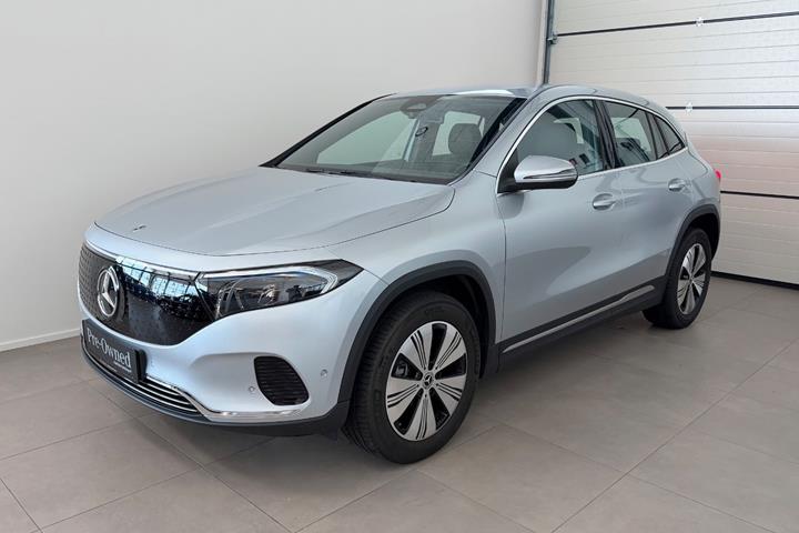 Sølv Mercedes EQA250+ fra 2026