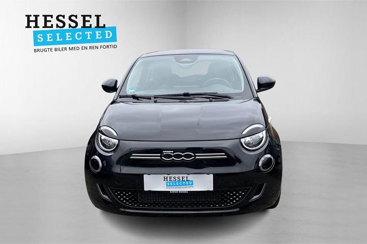 Sort Fiat 500e fra 2024