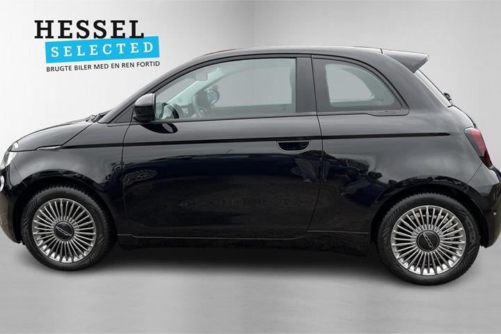 Sort Fiat 500e fra 2024