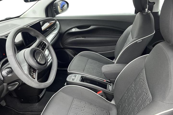 Sort Fiat 500e fra 2024