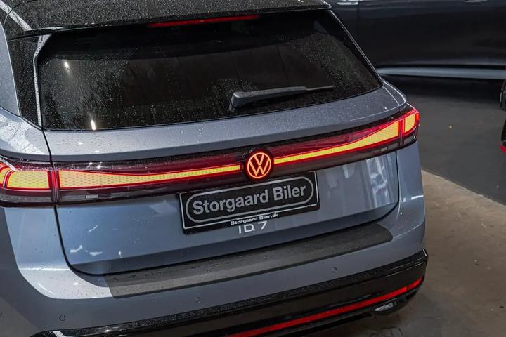 Grå VW ID.7 fra 2026