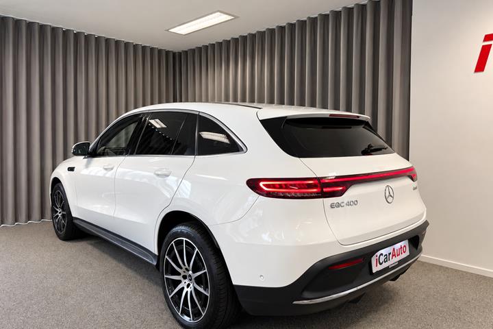 Hvid Mercedes EQC400 fra 2021
