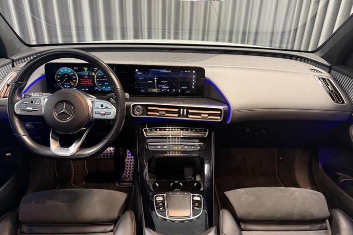 Hvid Mercedes EQC400 fra 2021
