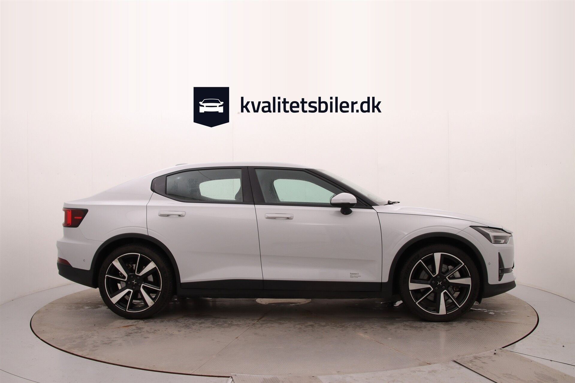 Sølv Polestar 2 fra 2023