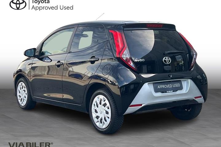 Sort Toyota Aygo fra 2020