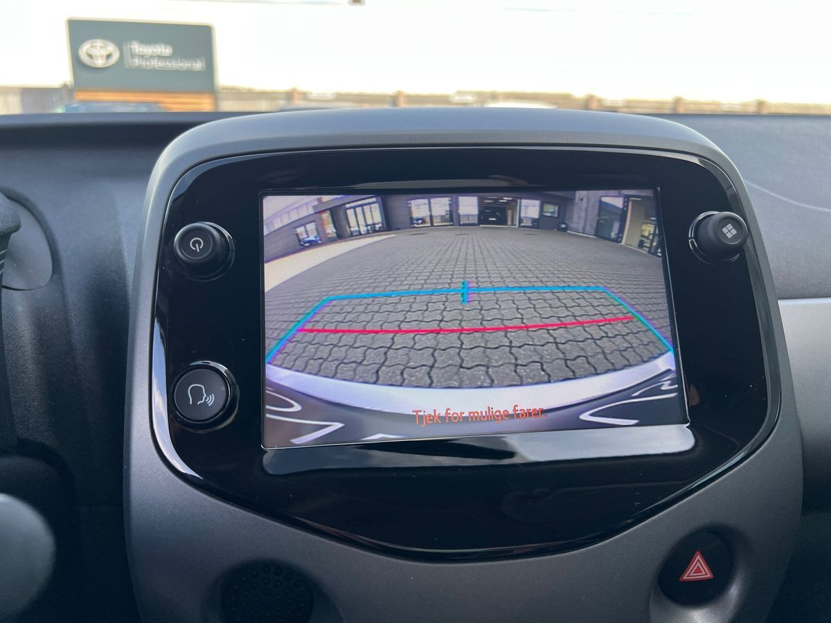 Sort Toyota Aygo fra 2020