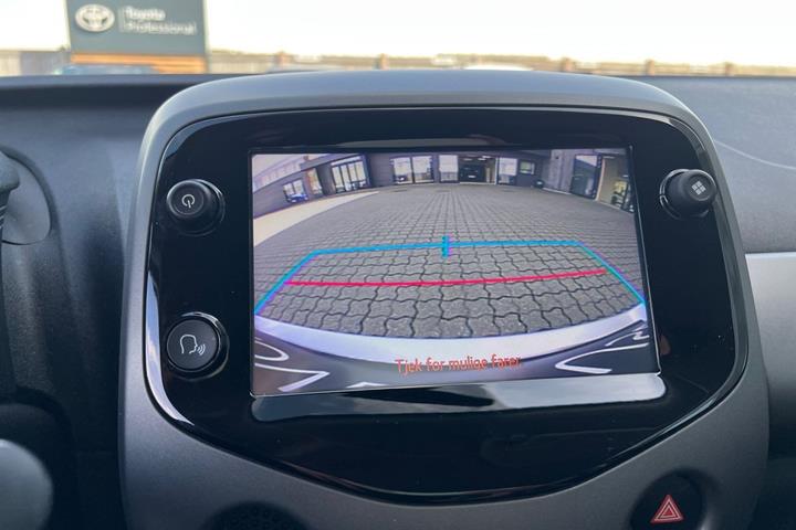 Sort Toyota Aygo fra 2020
