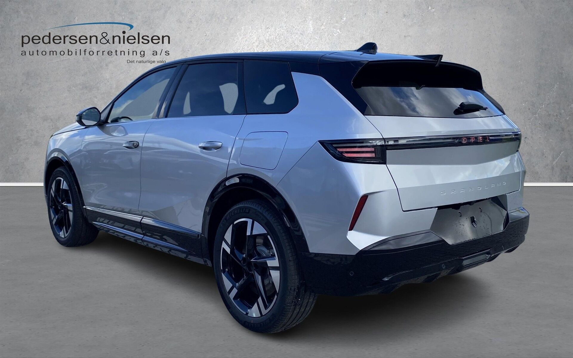 Sølv Opel Grandland fra 2026