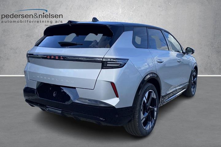 Sølv Opel Grandland fra 2026