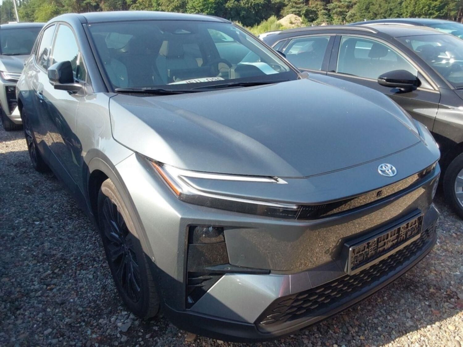 Sort Toyota C-HR+ fra 2026
