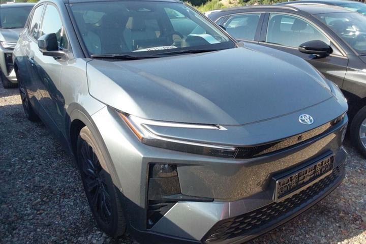 Sort Toyota C-HR+ fra 2026