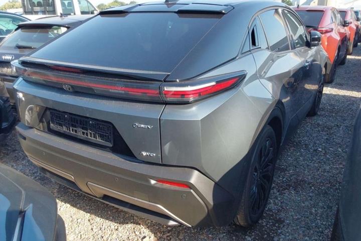 Sort Toyota C-HR+ fra 2026