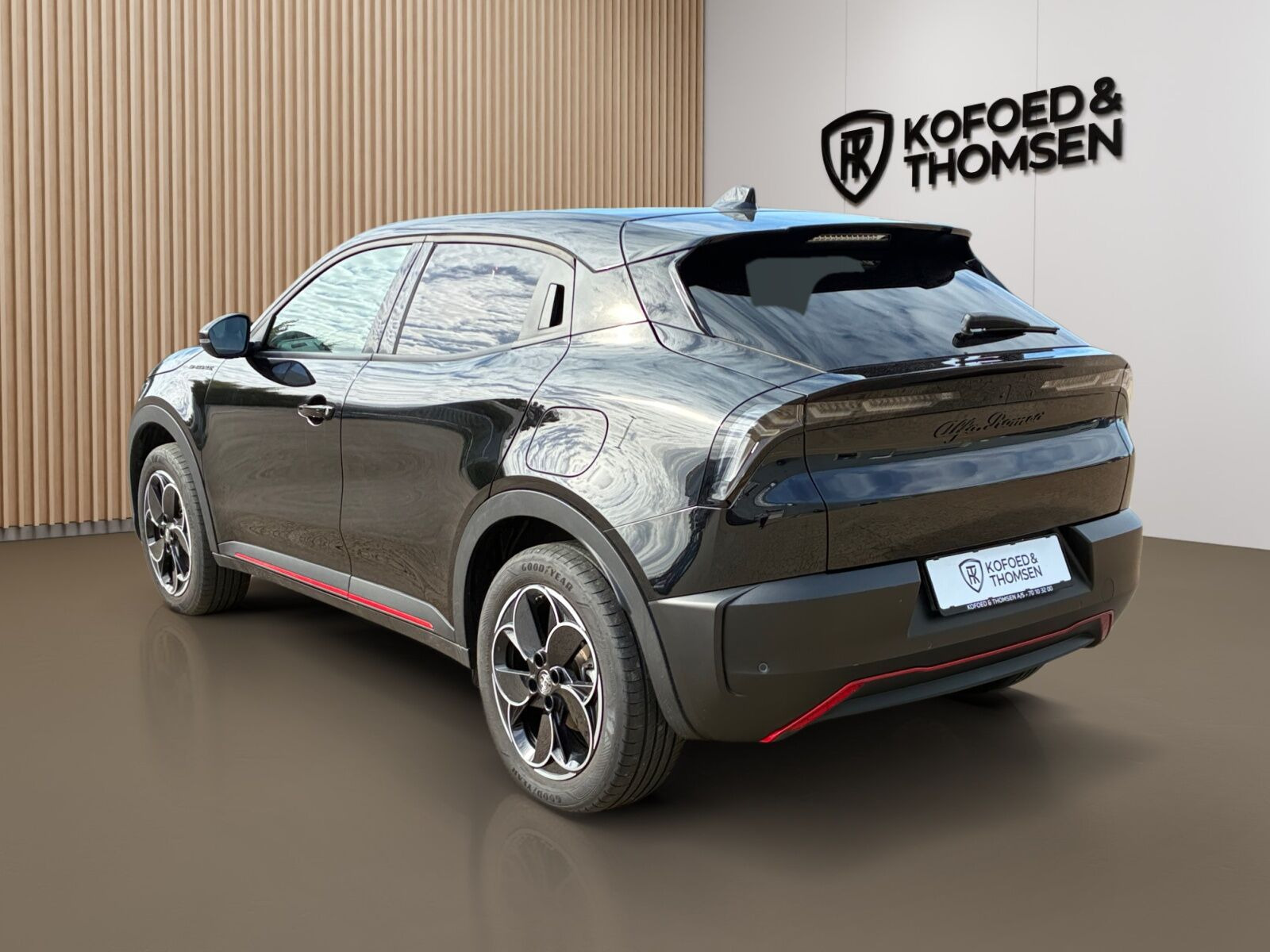 Sort Alfa Romeo Junior fra 2025