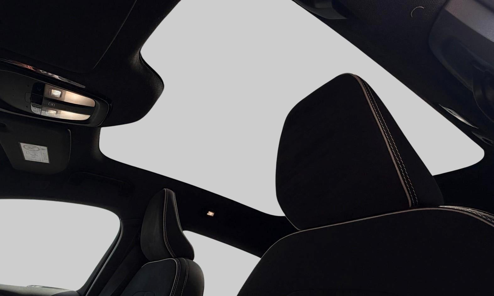 Sort Volvo C40 fra 2024