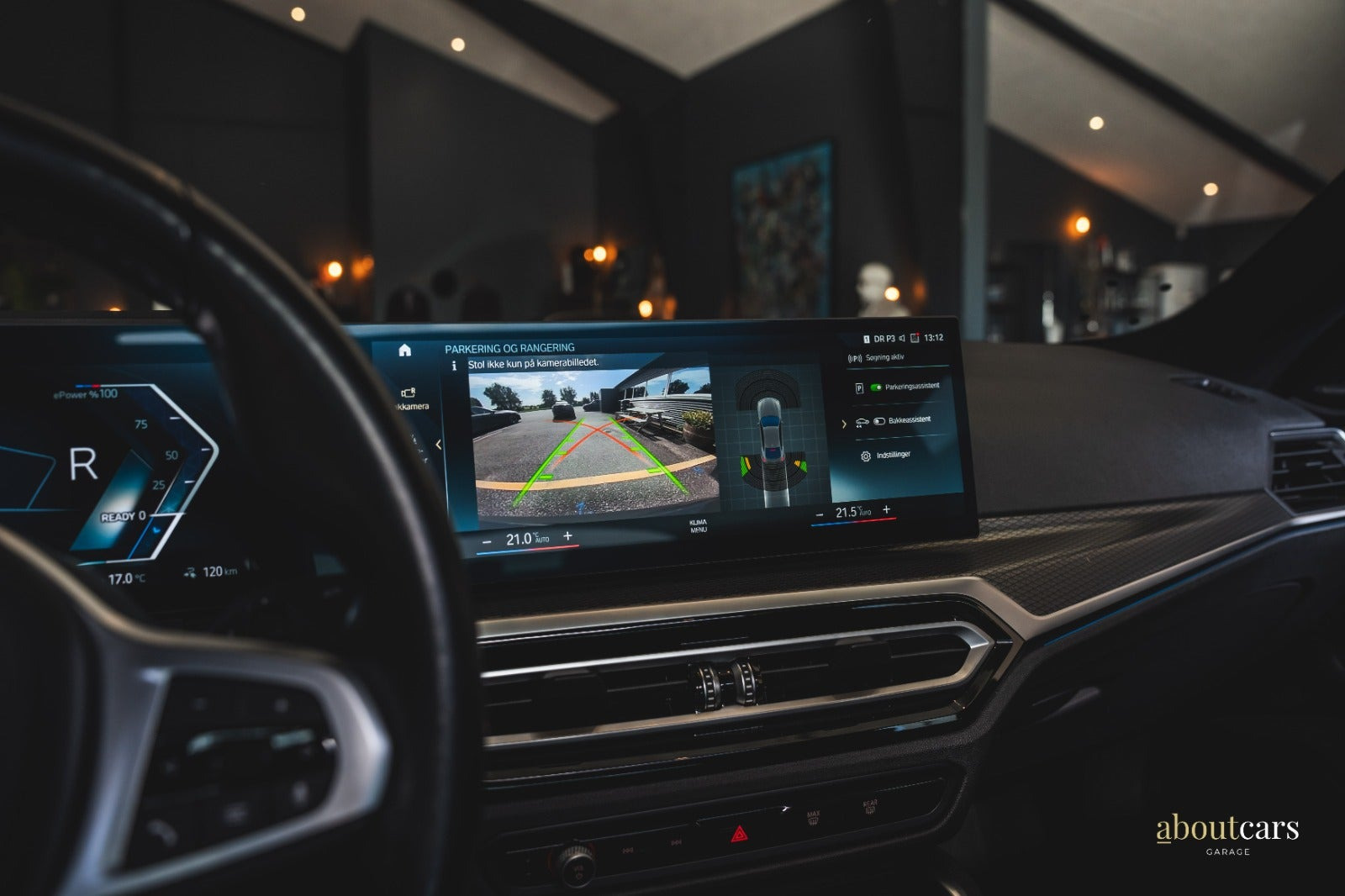 Grå BMW i4 fra 2023