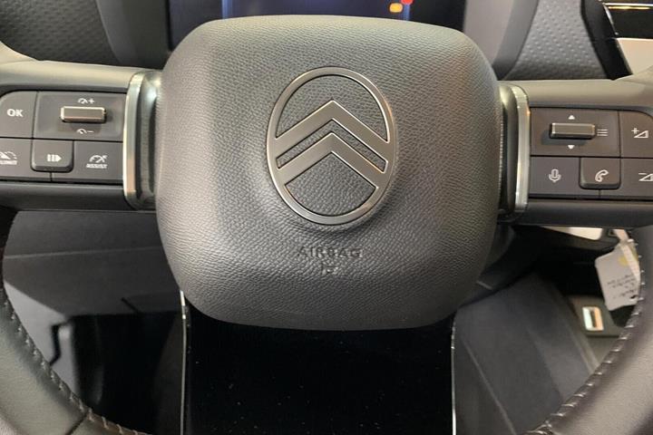 Sort Citroën ë-C4 fra 2025