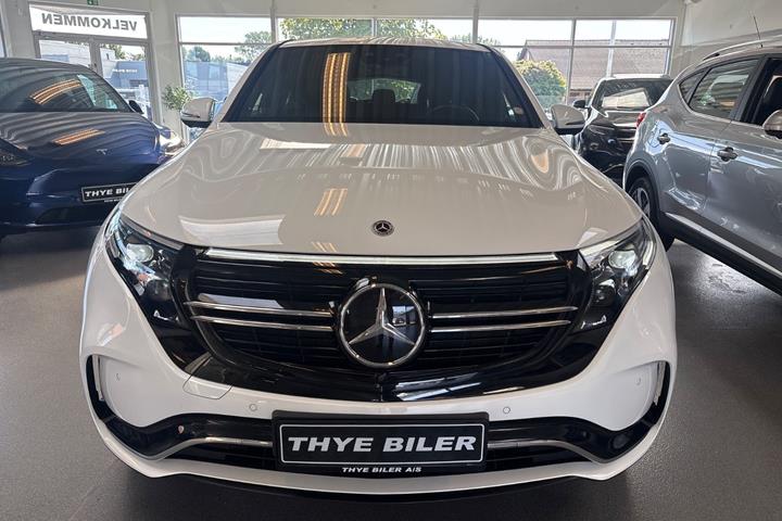 Hvid Mercedes EQC400 fra 2020