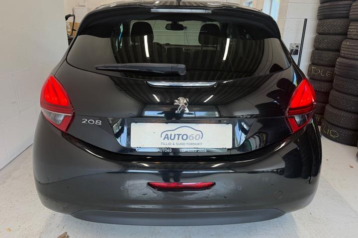Sort Peugeot 208 fra 2019