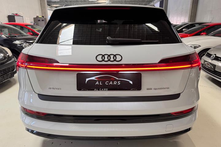 undefined Audi e-tron fra 2019