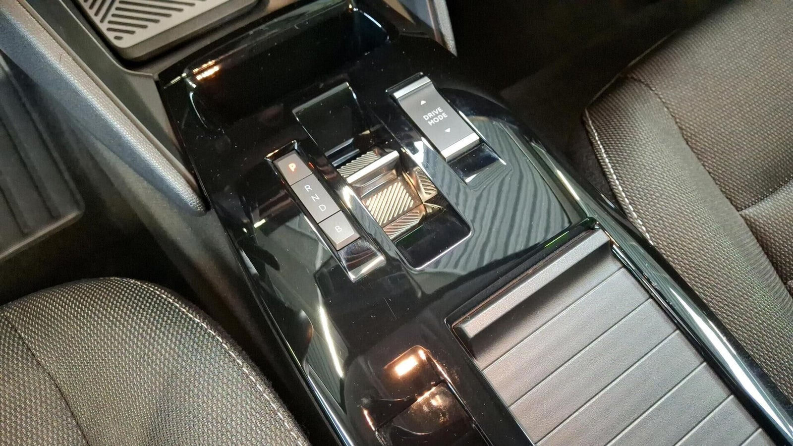 Blå Citroën ë-C4 fra 2025