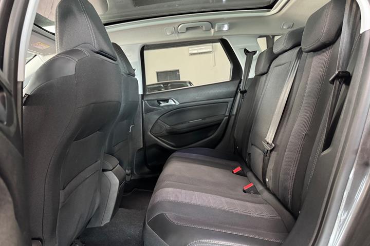 undefined Peugeot 308 fra 2017
