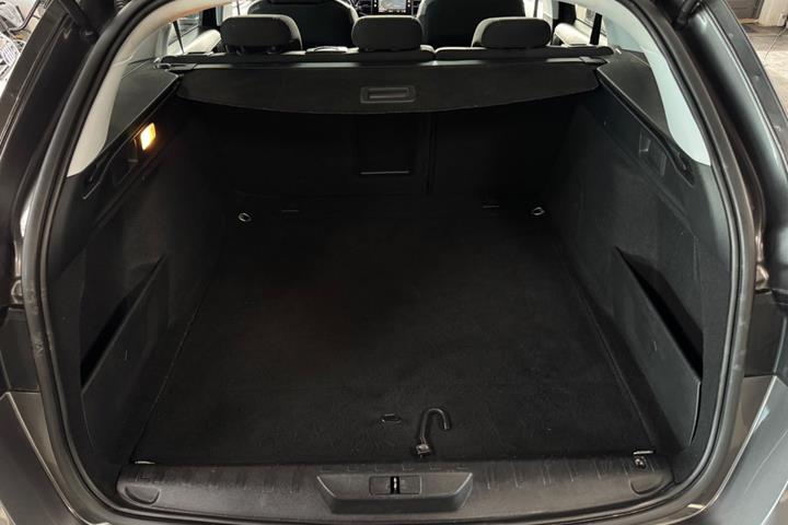 undefined Peugeot 308 fra 2017