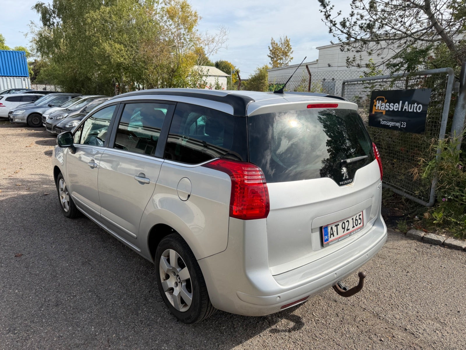 Grøn Peugeot 5008 fra 2015