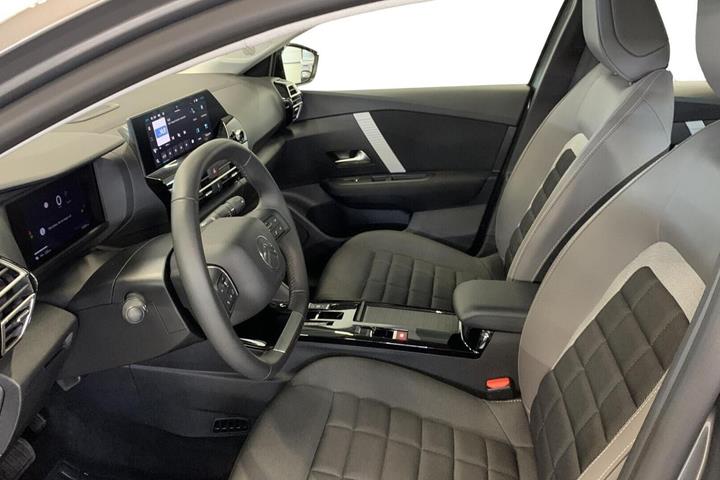 Grå Citroën ë-C4 fra 2025