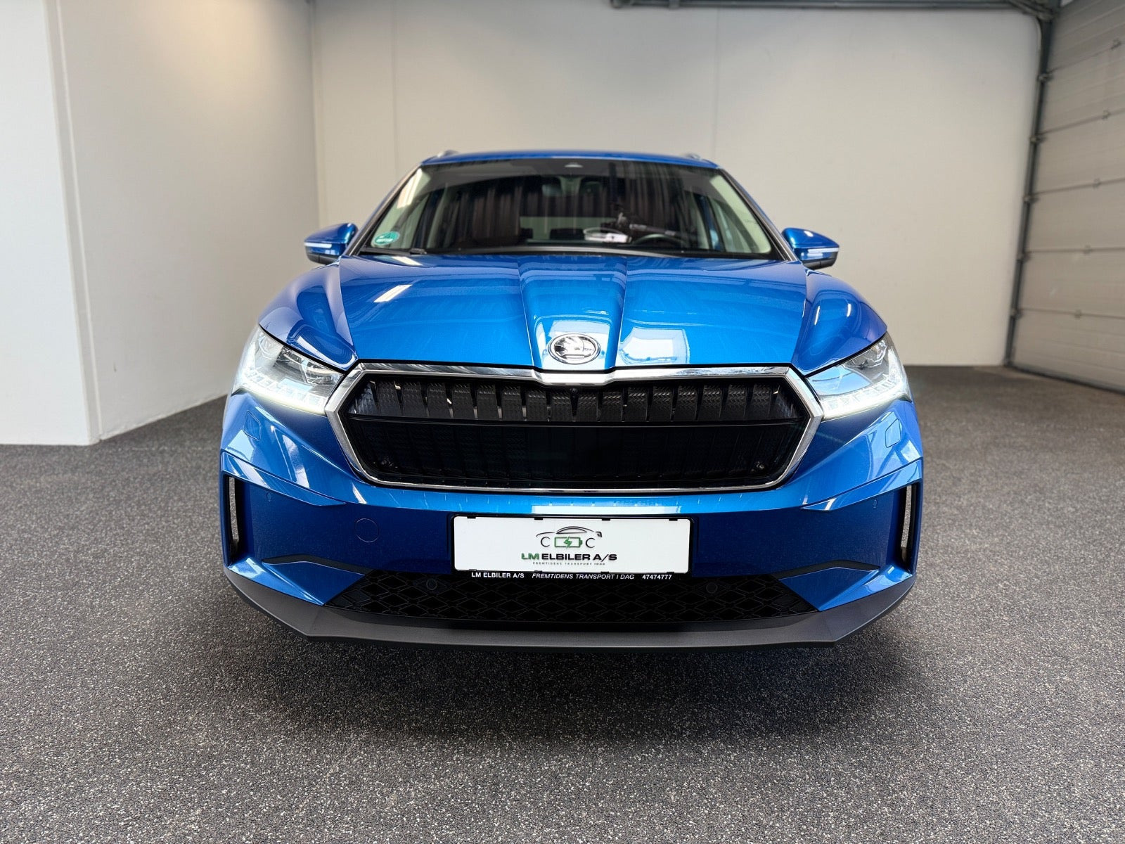 Blå Skoda Enyaq fra 2023