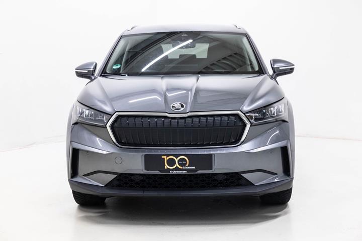 Grå Skoda Enyaq fra 2025