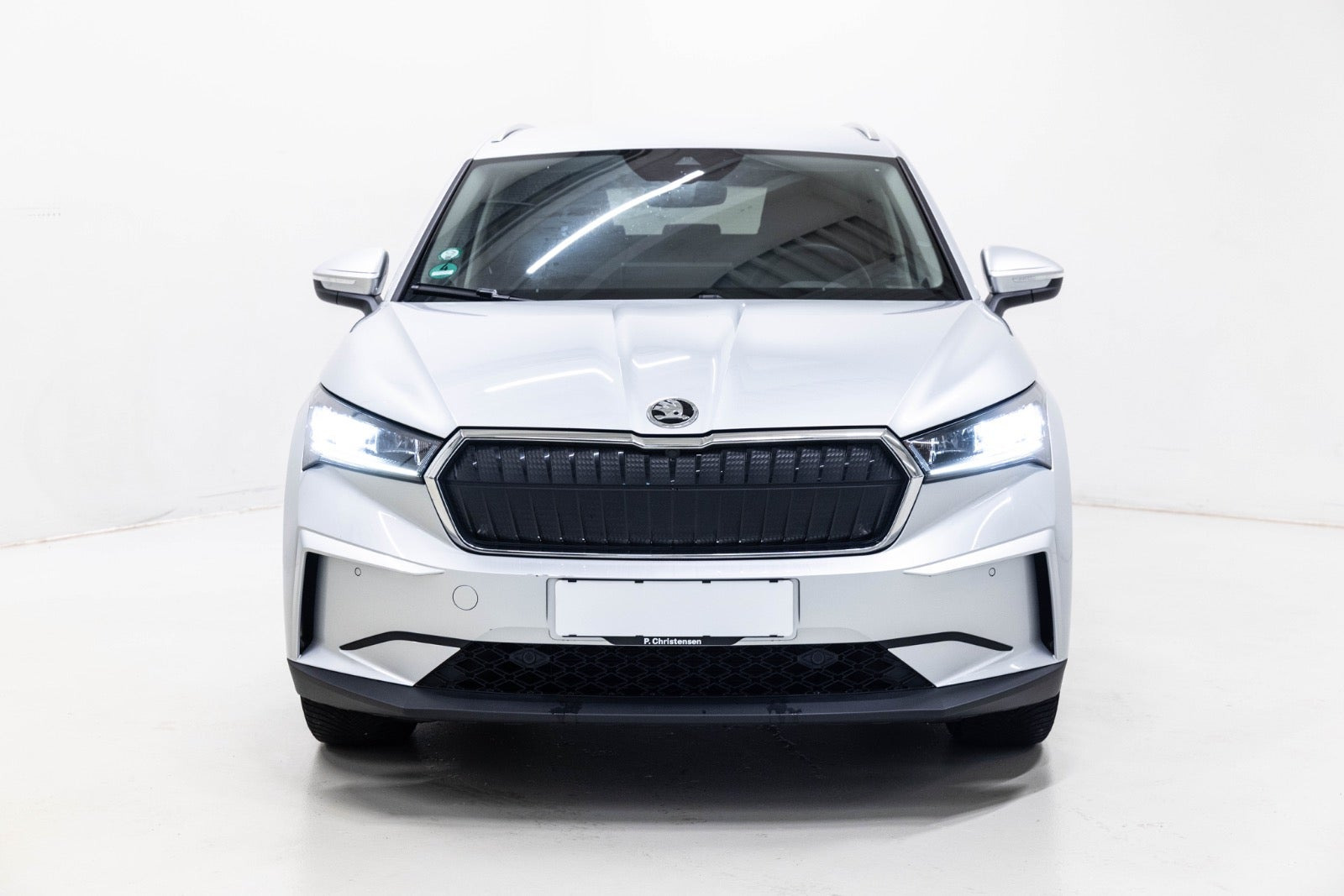Grå Skoda Enyaq fra 2025