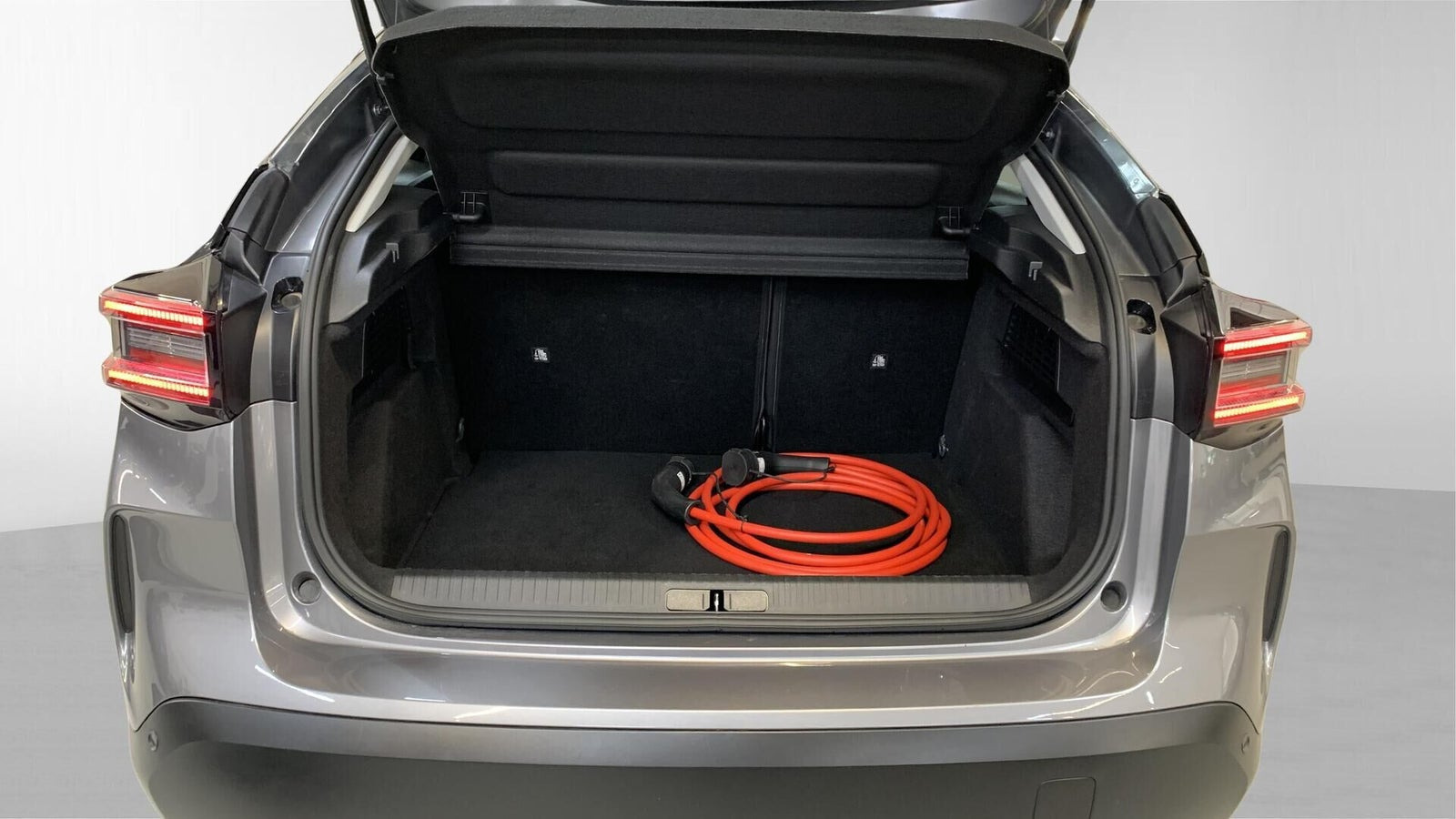 Grå Citroën ë-C4 fra 2025