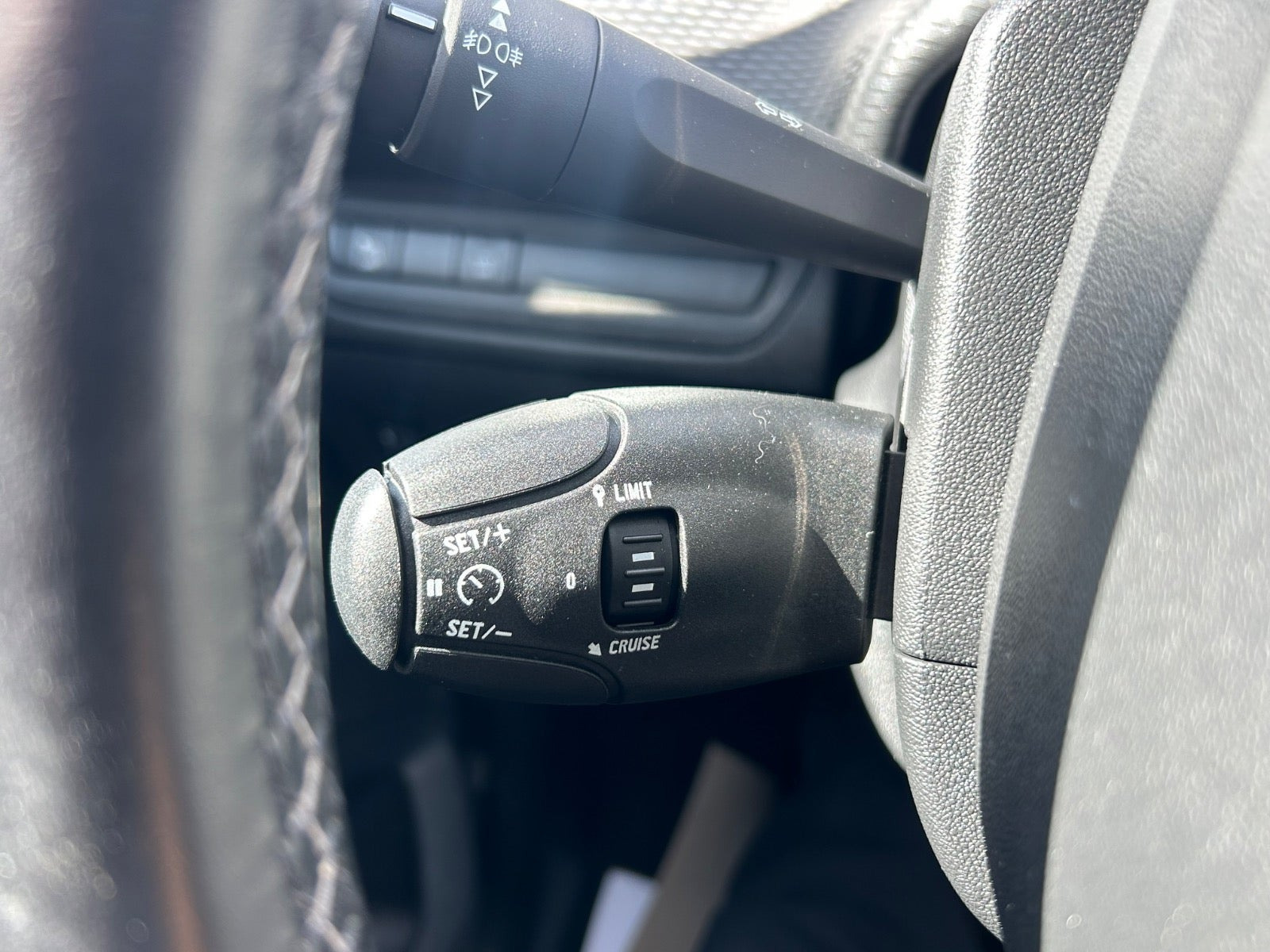 Hvid Peugeot 2008 fra 2018