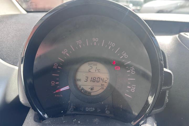 Grøn Citroën C1 fra 2014