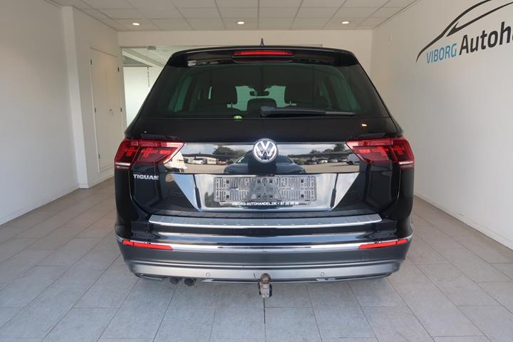 Sort VW Tiguan fra 2020