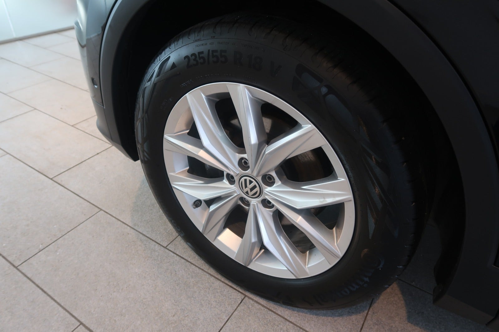 Sort VW Tiguan fra 2020