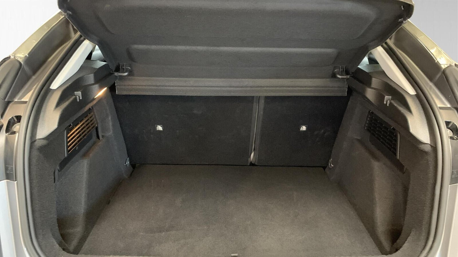 Grå Citroën ë-C4 fra 2025