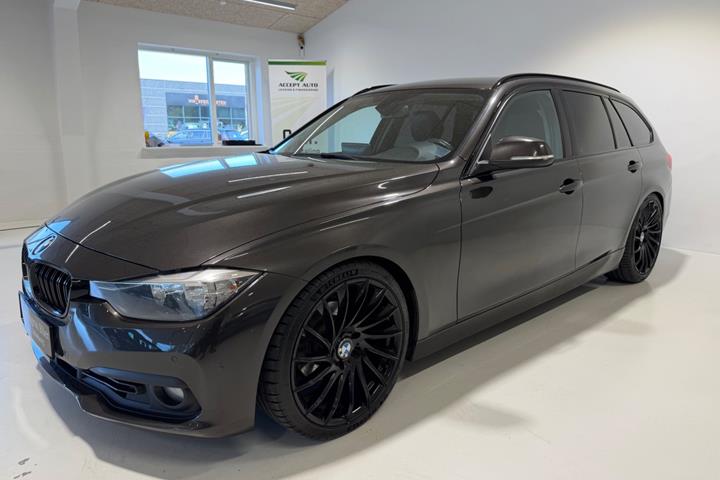 Brun BMW 320i fra 2017