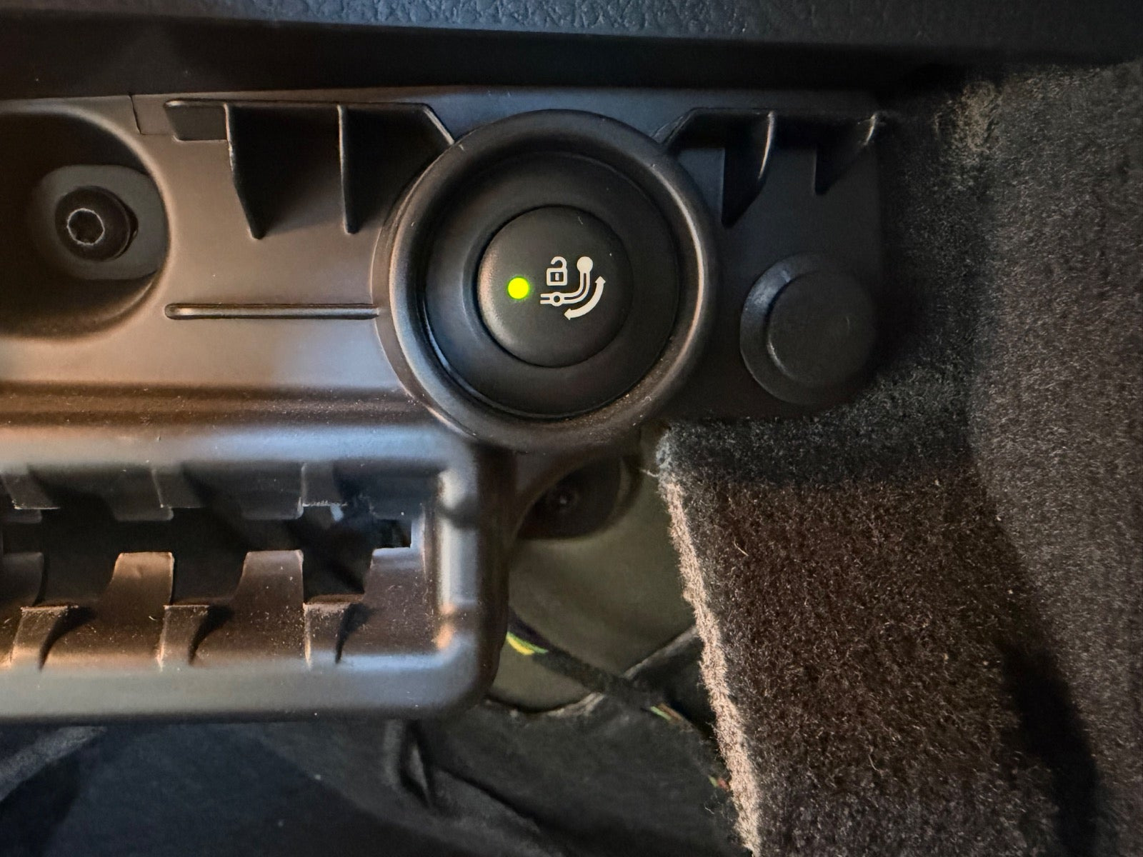 Brun BMW 320i fra 2017