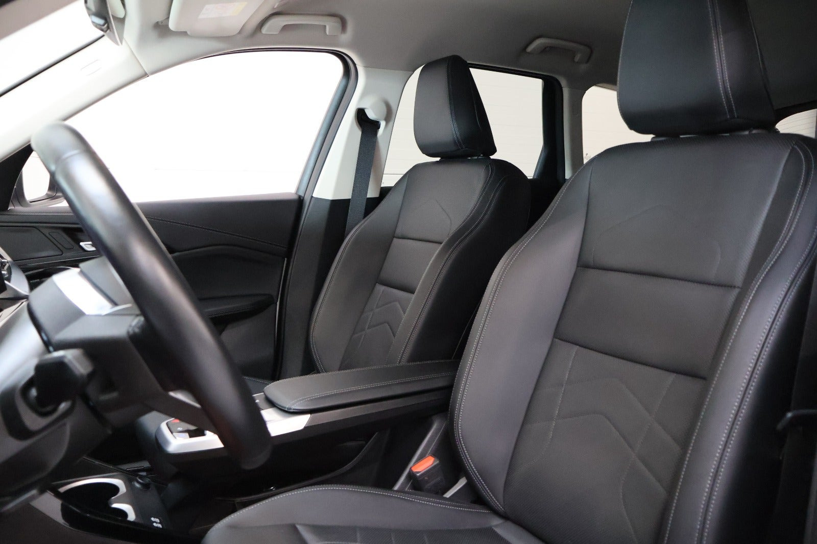 Hvid BMW iX1 fra 2025