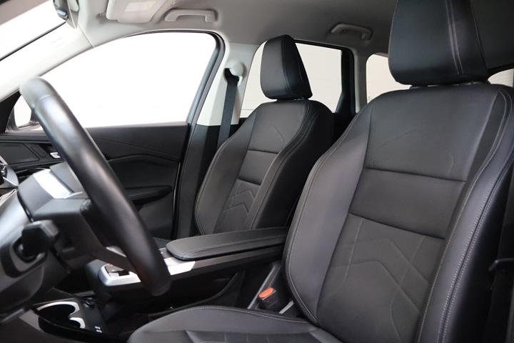 Hvid BMW iX1 fra 2025