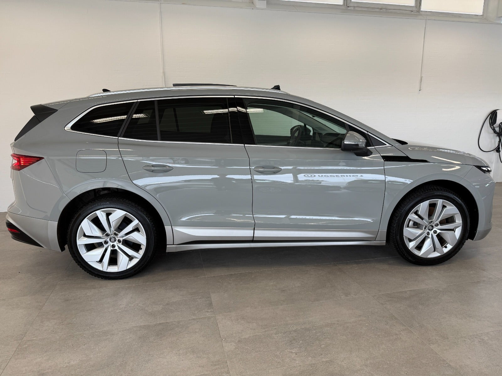 Grå Skoda Enyaq fra 2026