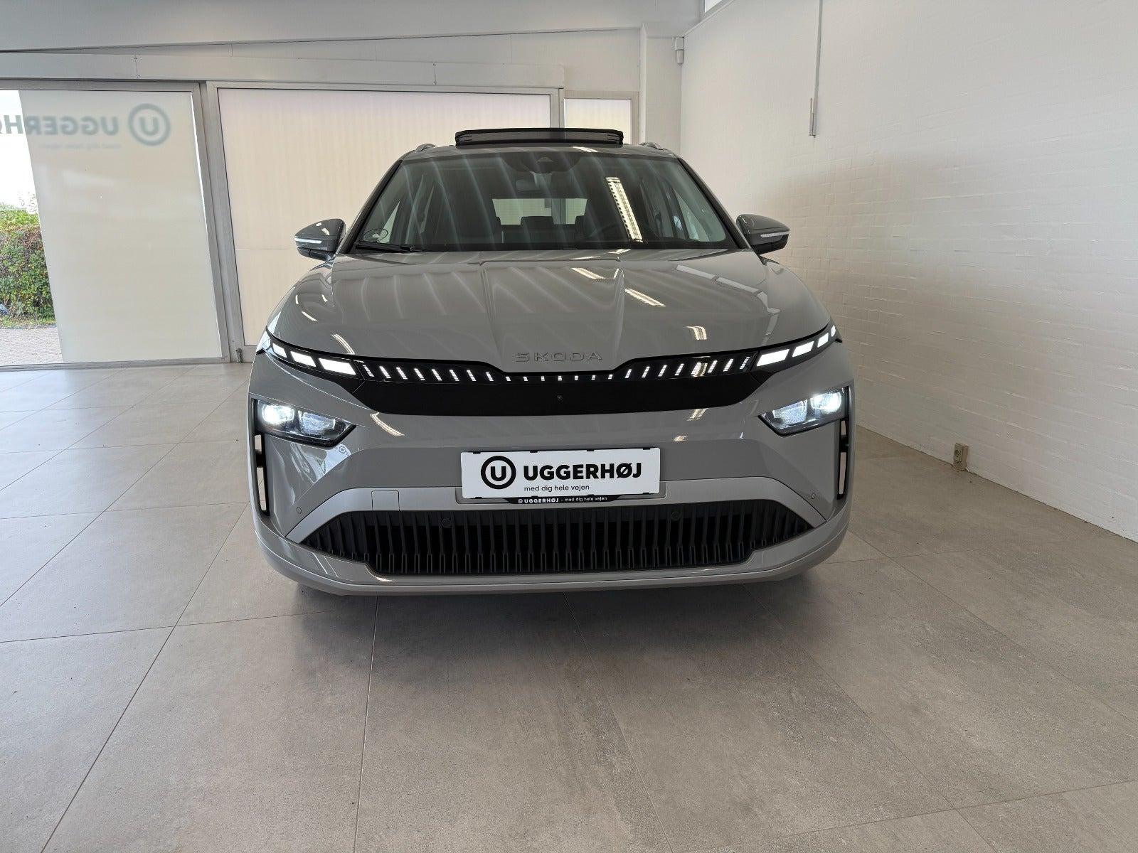 Grå Skoda Enyaq fra 2026