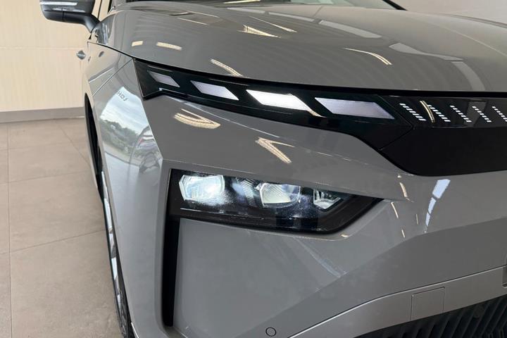 Grå Skoda Enyaq fra 2026