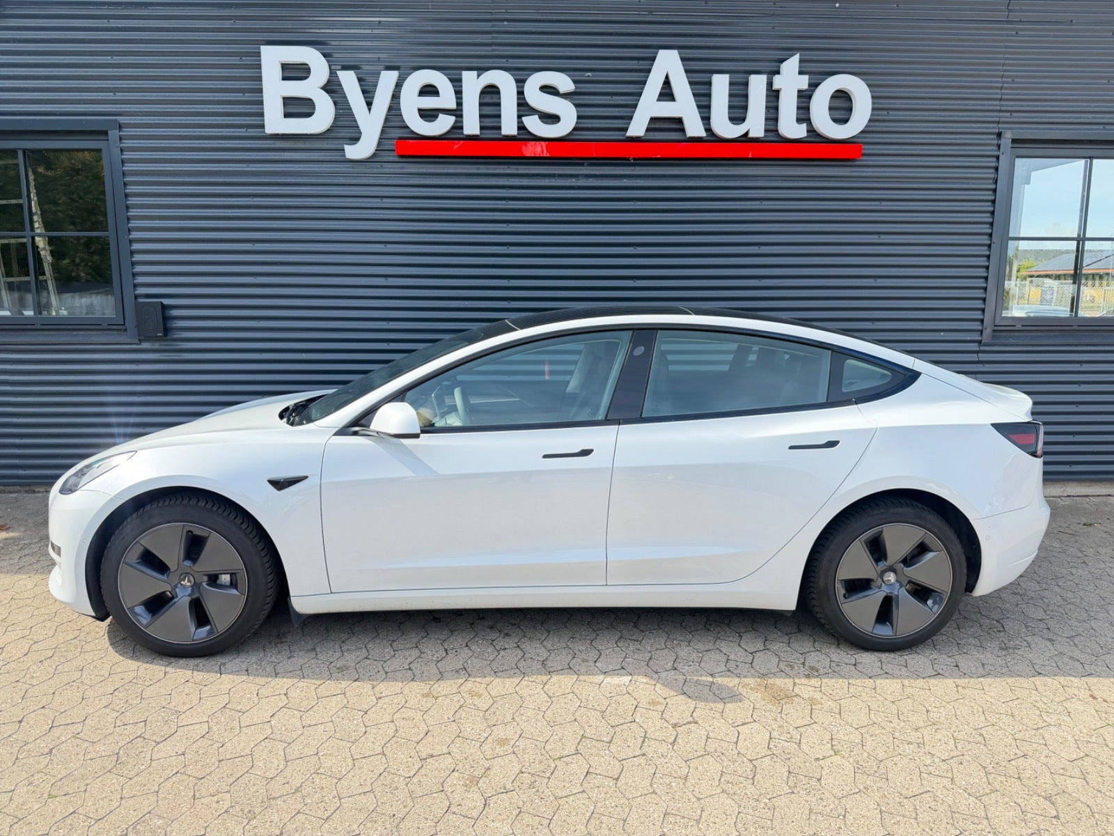 undefined Tesla Model 3 fra 2022