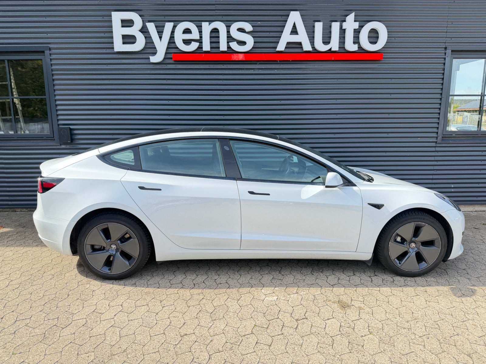 undefined Tesla Model 3 fra 2022